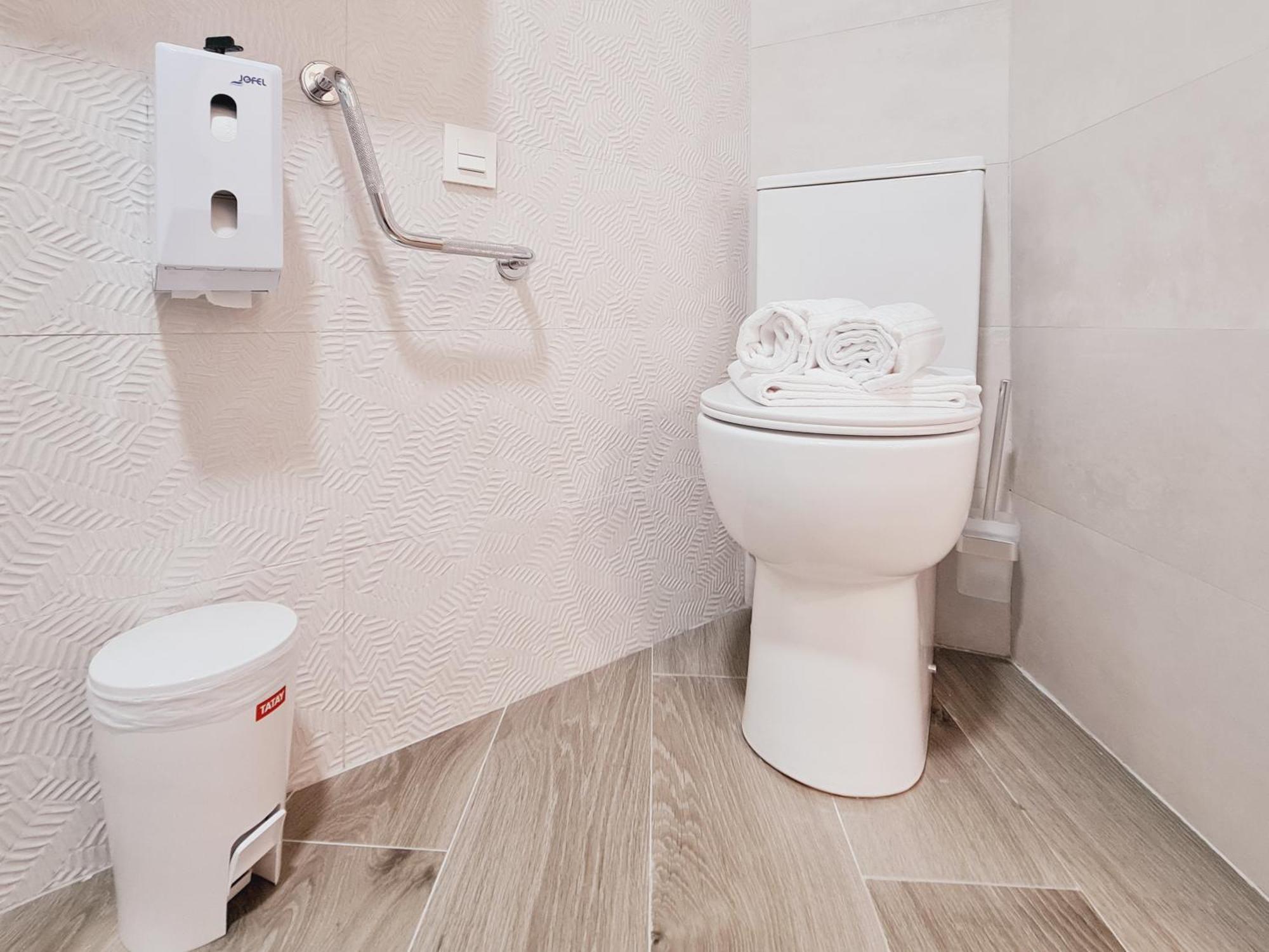Bilbao Apartamentos Zorroza Bagian luar foto