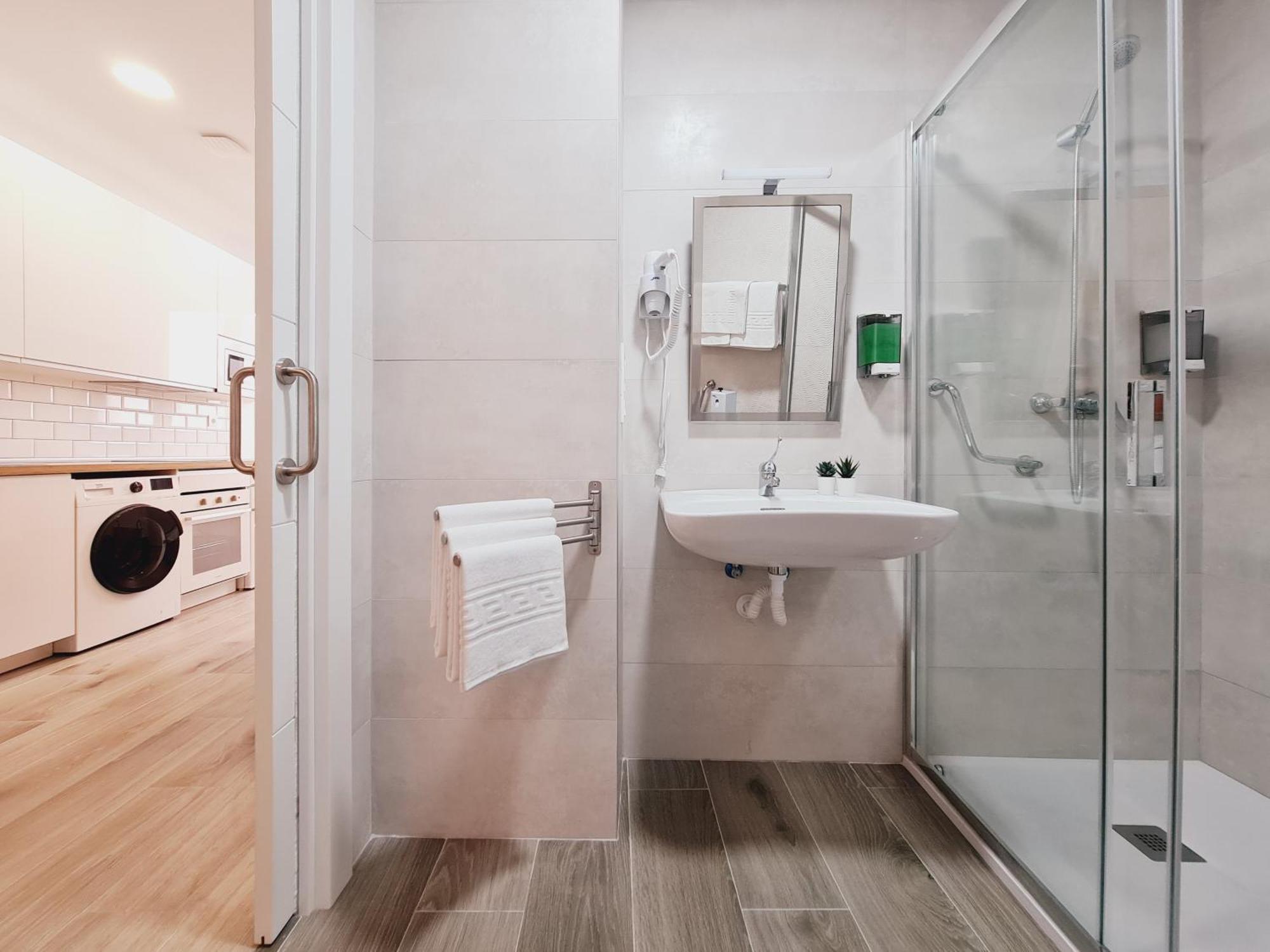 Bilbao Apartamentos Zorroza Bagian luar foto